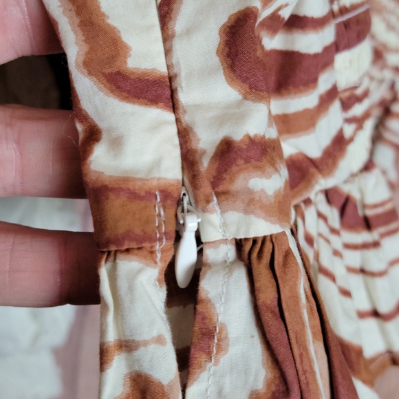 NWT Love the Label (Anthro) Smocked Puff Sleeve Blouse Brown Zebra Print - Picture 12 of 16